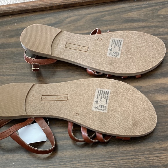 NWT American Eagle Flat Heel Sandals, Size 9 - Picture 3 of 4
